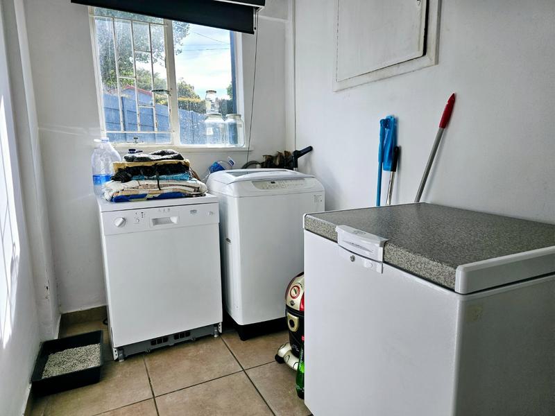 3 Bedroom Property for Sale in Mossel Bay Central Western Cape